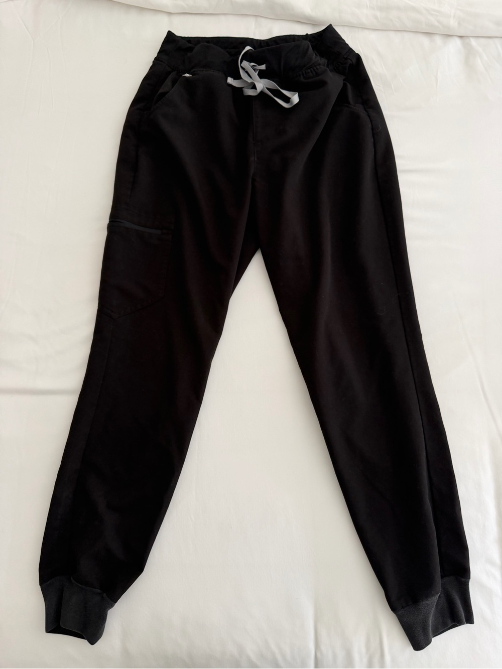 FIGS Women’s Zamora Jogger Scrub Pant— Black—Size M